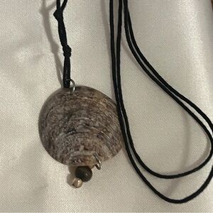 Adjustable shell necklace